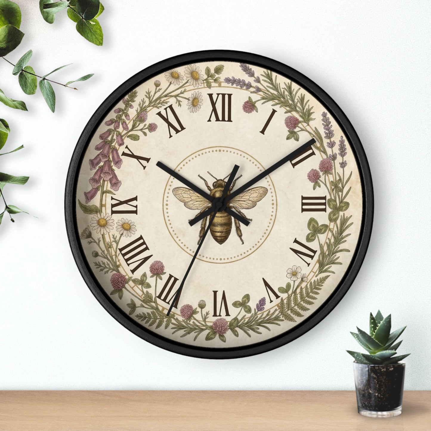 Vintage Bee Wreath Wall Clock | Floral Roman Numerals